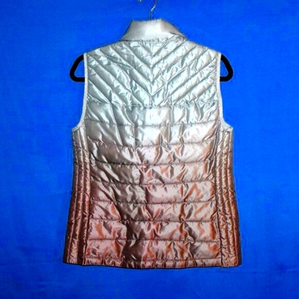 GAP Metallic Puffer Vest - Silver Ombre - Stand Collar - Lightweight Layer-Small - Picture 7 of 8
